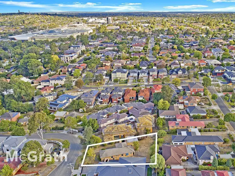 5 Aurisch Avenue, Glen Waverley VIC 3150