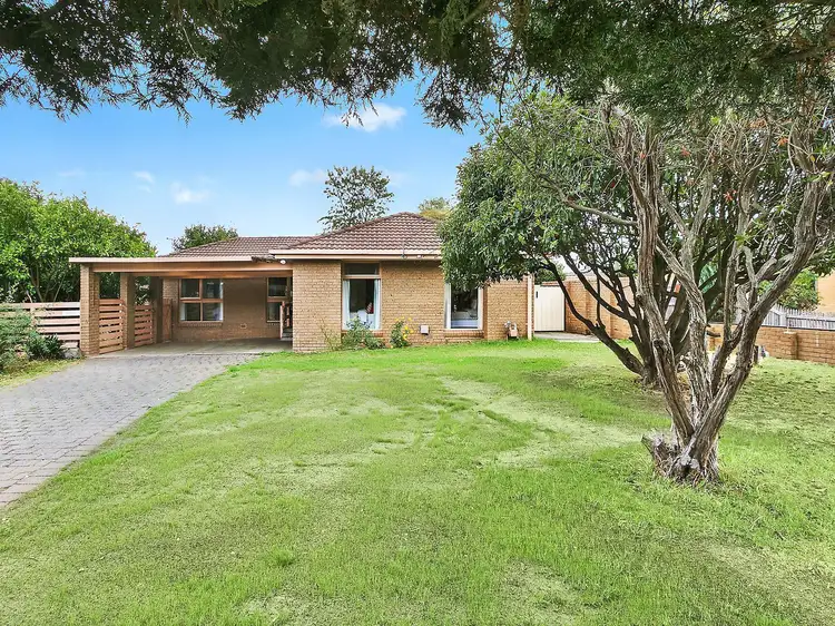 25 Corrong Crescent, Mooroolbark VIC 3138