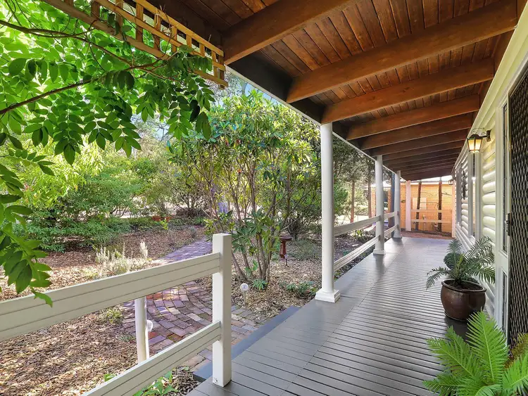 24 Queen Elizabeth Drive, Wentworth Falls NSW 2782