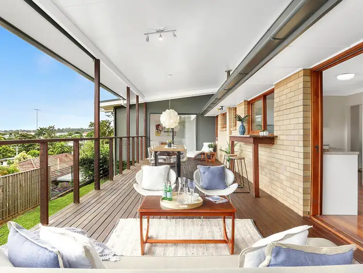 68 Dagmar Street, Holland Park West QLD 4121