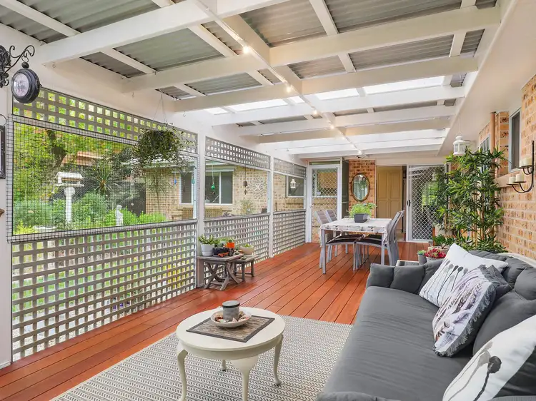 25 Pauline Avenue, Wentworth Falls NSW 2782