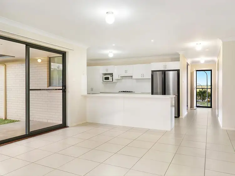 Second view of Homely house listing, 22 Les Circuit, Gillieston Heights NSW 2321