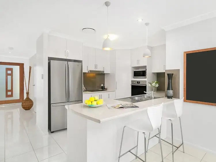 4 Riverstone Crescent, Little Mountain QLD 4551