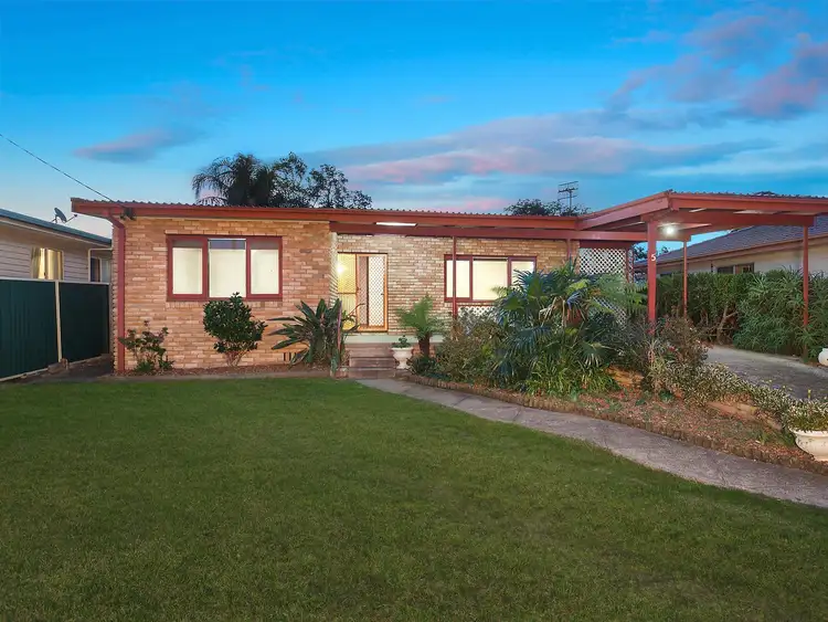 Main view of Homely house listing, 5 Flinders Avenue, Killarney Vale NSW 2261