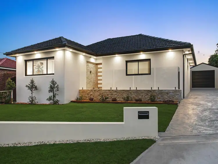 30 Holley Road, Beverly Hills NSW 2209