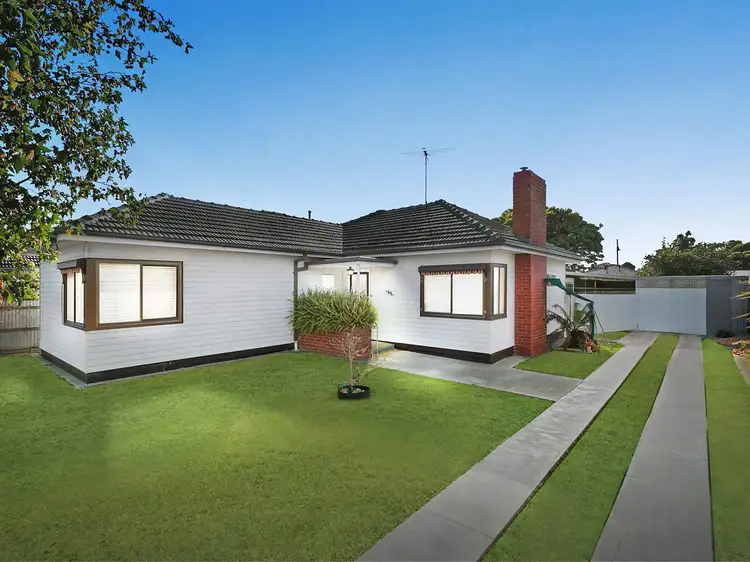17 Vines Road, Hamlyn Heights VIC 3215