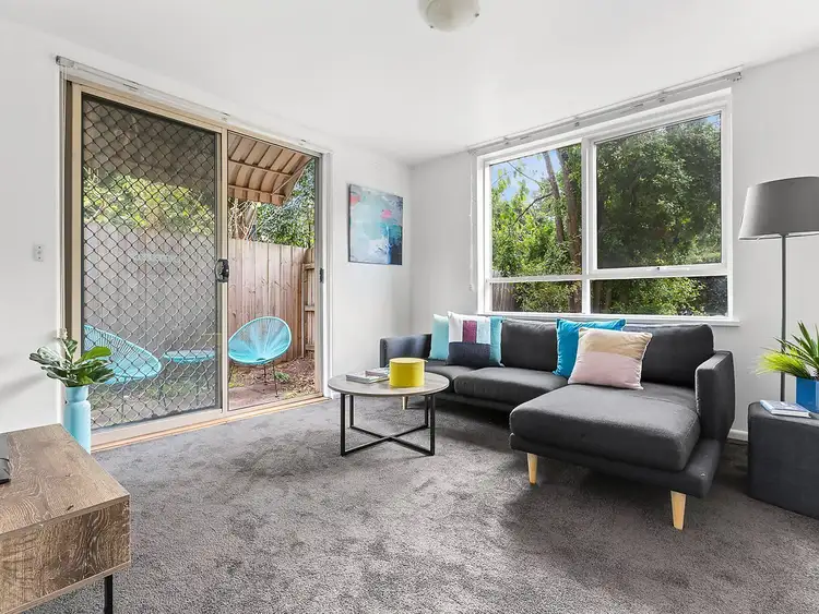 2/13 Tattenham Street, Caulfield East VIC 3145