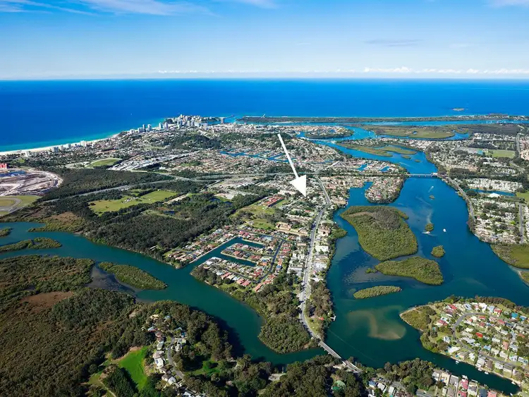 Main view of Homely townhouse listing, 2/20 Gray Street, Tweed Heads NSW 2485