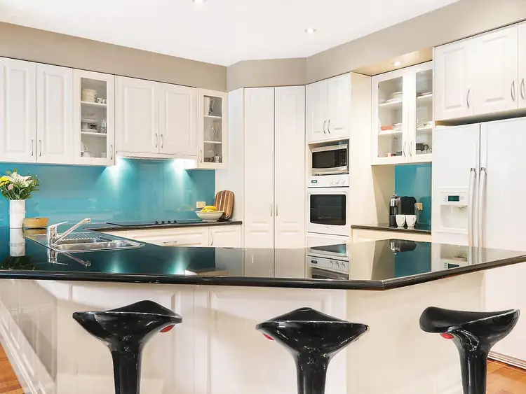 Fifth view of Homely house listing, 2 Cahill Court, Highton VIC 3216