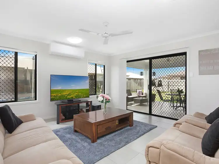 14 Epping Way, Mount Low QLD 4818
