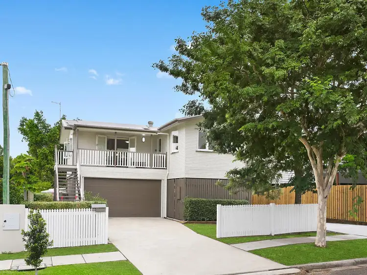 6 Eversley Terrace, Yeronga QLD 4104