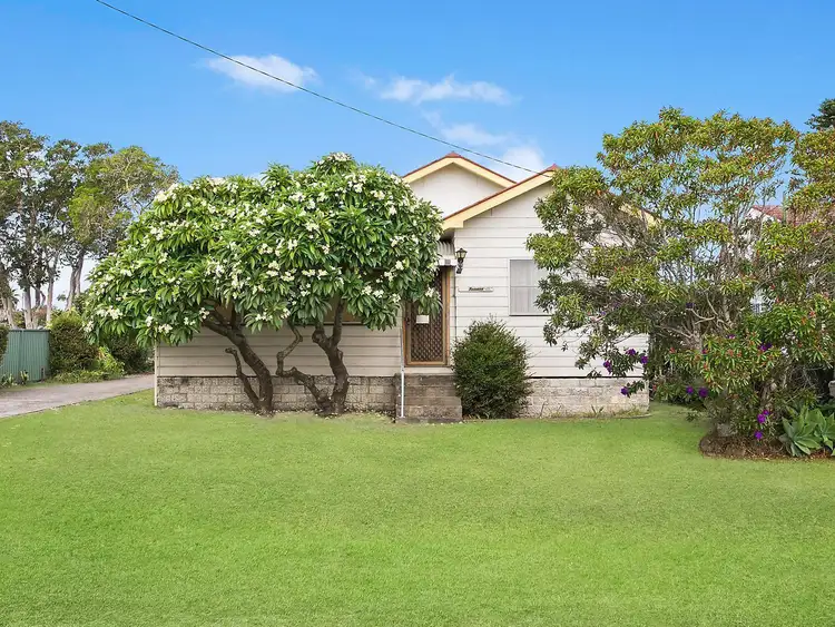 24 Gallipoli Street, Long Jetty NSW 2261