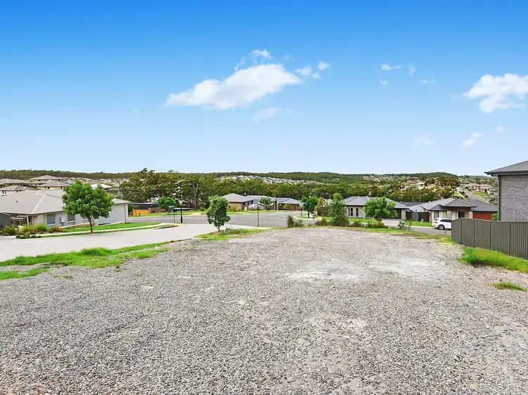2 Vesta Street, Cameron Park NSW 2285