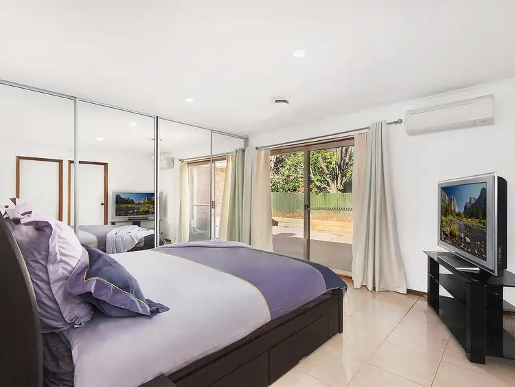 Sixth view of Homely house listing, 8 Cropper Place, Gordon ACT 2906