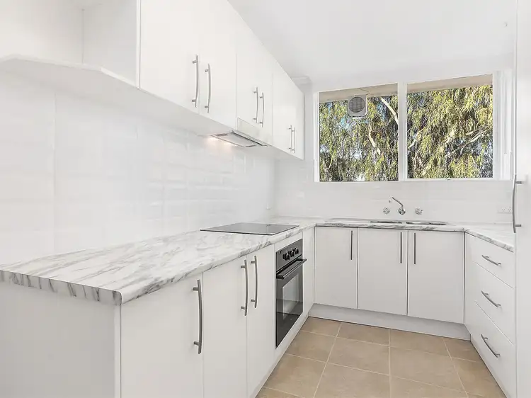 9/43 Ballarat Road, Footscray VIC 3011