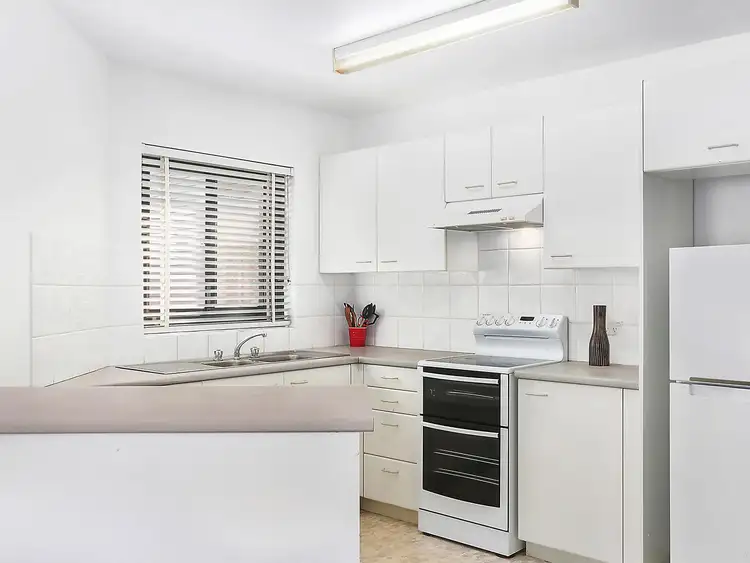 Second view of Homely apartment listing, 18/1A Leeton Avenue, Coogee NSW 2034
