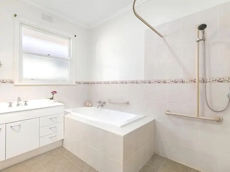 Sixth view of Homely house listing, 6 Weeroona Avenue, Hamlyn Heights VIC 3215