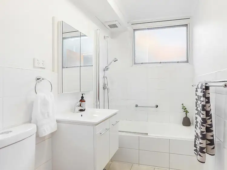 Fourth view of Homely unit listing, 4/248 Pacific Highway, Greenwich NSW 2065