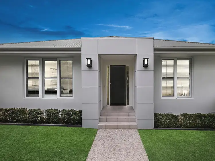 26 Stinton Avenue, Newtown VIC 3220