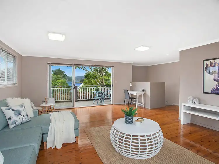 12 Bayside Drive, Green Point NSW 2251