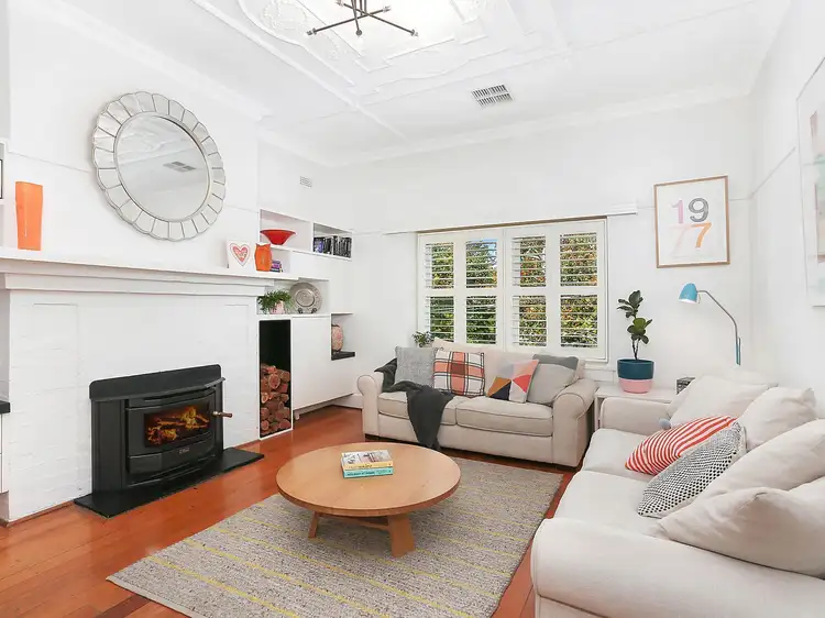 Second view of Homely apartment listing, 8/8 Beach Avenue, Elwood VIC 3184