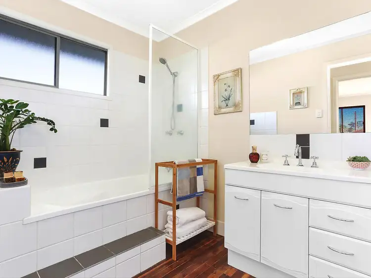 Sixth view of Homely house listing, 35 Ludwick Street, Cannon Hill QLD 4170