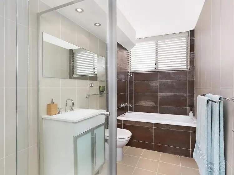Third view of Homely apartment listing, 5/24 Parramatta Street, Cronulla NSW 2230
