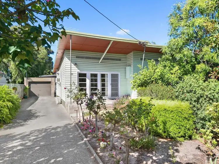 49 Laura Avenue, Belmont VIC 3216