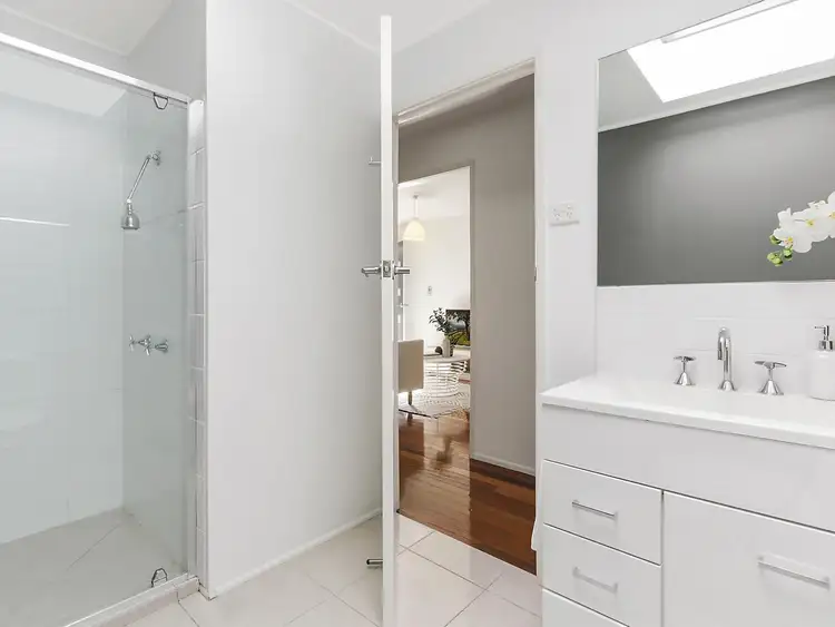 Fifth view of Homely unit listing, 4/9 Christensen Street, Yeronga QLD 4104