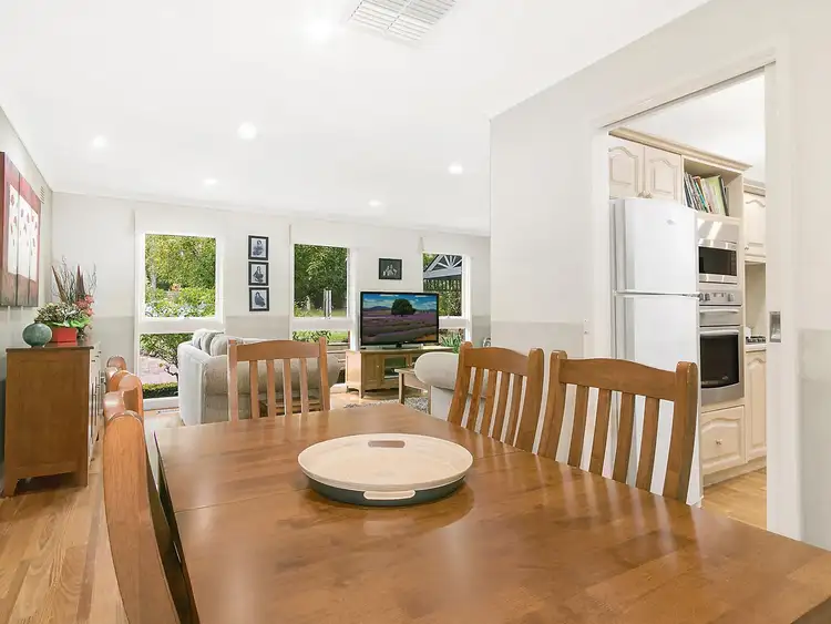 Second view of Homely house listing, 7 Kinarra Court, Mooroolbark VIC 3138