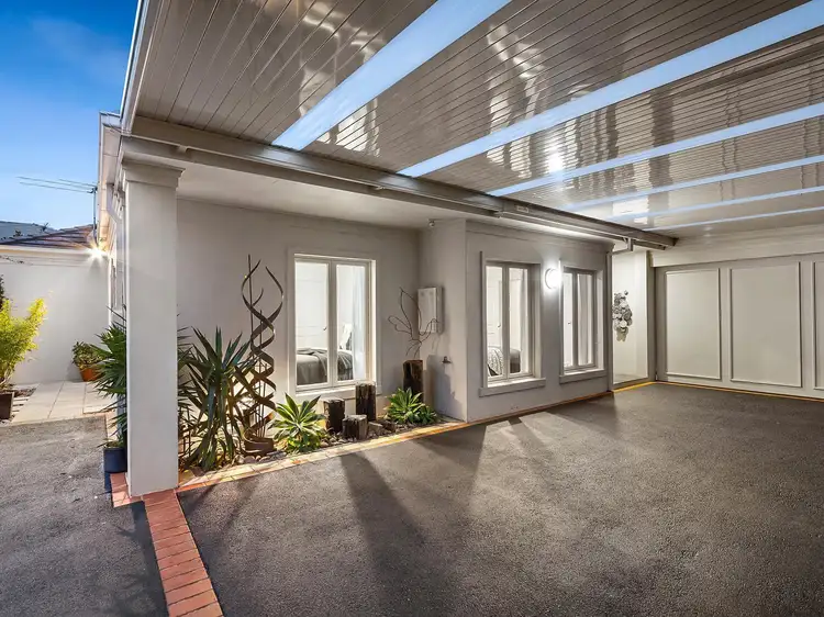 2/67 Bayview Crescent, Black Rock VIC 3193