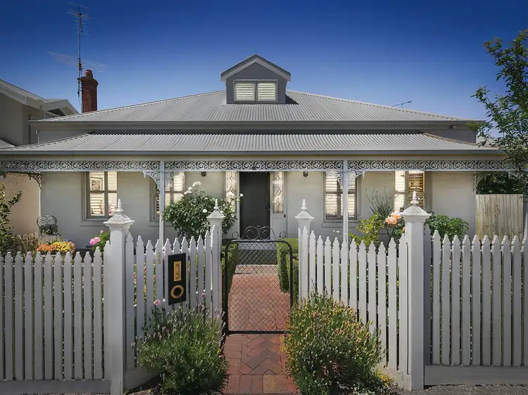 25 Cumberland Street, Newtown VIC 3220