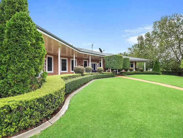 8 James Court, Cotswold Hills QLD 4350
