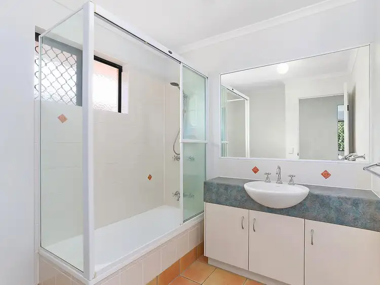 Fifth view of Homely townhouse listing, 4/18 Beacon Court, Sunrise Beach QLD 4567