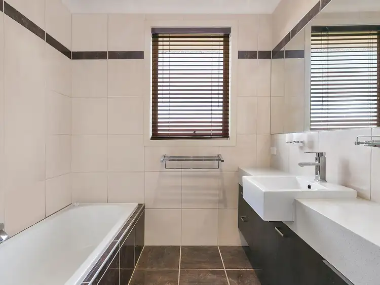 Fourth view of Homely unit listing, 4/100-108 West Fyans Street, Newtown VIC 3220