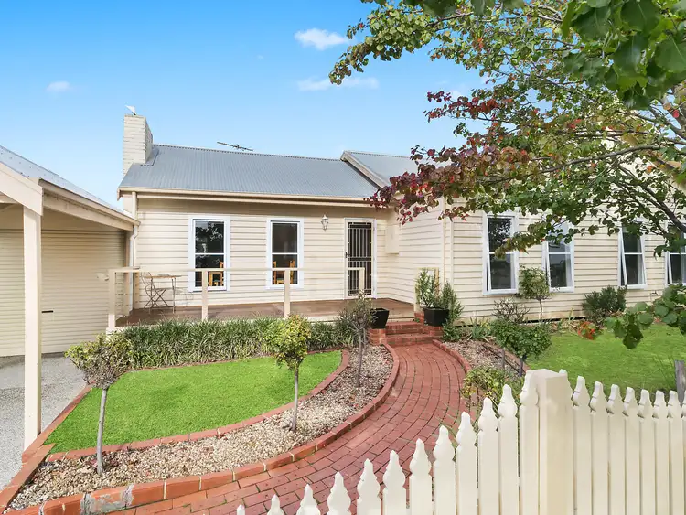 1 Sherbourne Terrace, Newtown VIC 3220