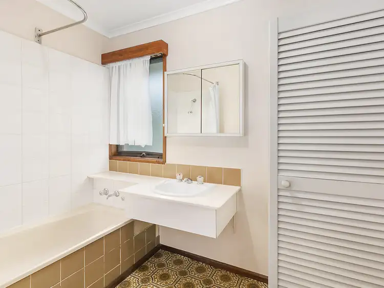Fifth view of Homely house listing, 152 Heyers Road, Grovedale VIC 3216