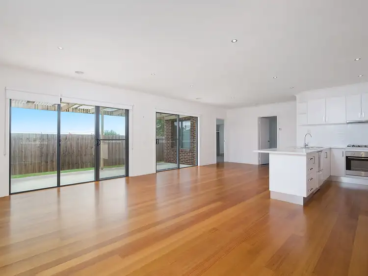 Fourth view of Homely house listing, 2/8 Eaglemont Crescent, Bell Post Hill VIC 3215