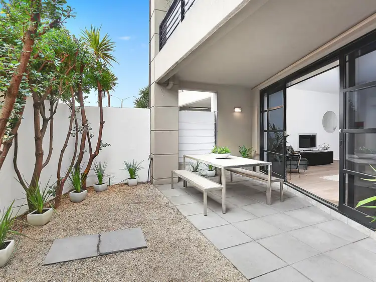 Second view of Homely apartment listing, 2/3 Ormond Esplanade, Elwood VIC 3184
