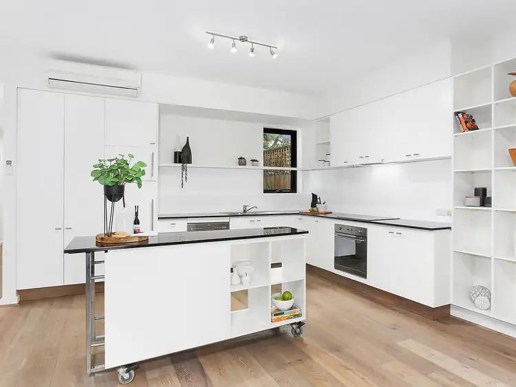Third view of Homely apartment listing, 2/3 Ormond Esplanade, Elwood VIC 3184
