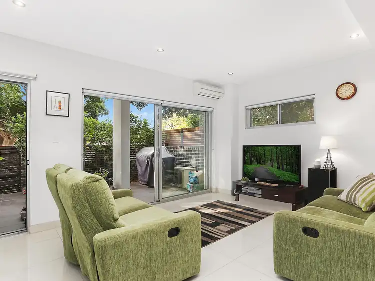 Main view of Homely apartment listing, 2/10 Duke Street, Kensington NSW 2033