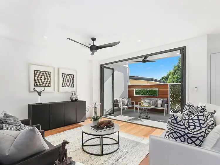 Second view of Homely house listing, 7 Brougham Street, Fairfield QLD 4103