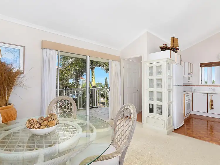 2/16 Sobraon Street, Sunrise Beach QLD 4567