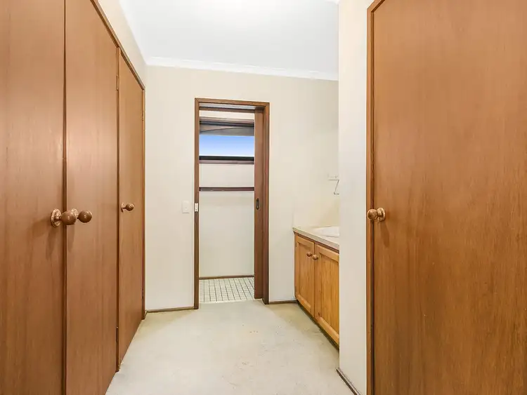 Sixth view of Homely house listing, 2 Nareen Court, Croydon VIC 3136
