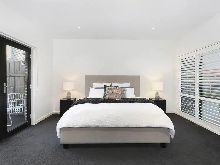 Sixth view of Homely townhouse listing, 2/13 Carlisle Crescent, Hughesdale VIC 3166