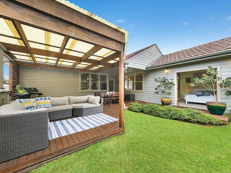 11 Wimbledon Grove, Garden Suburb NSW 2289