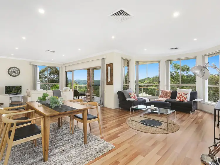 6 The Outlook, Hornsby Heights NSW 2077