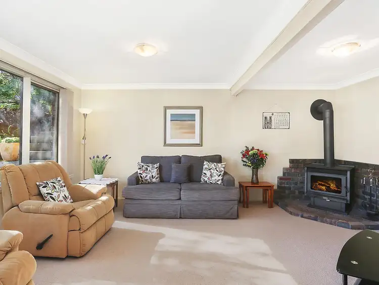 1 Olsson Close, Hornsby Heights NSW 2077