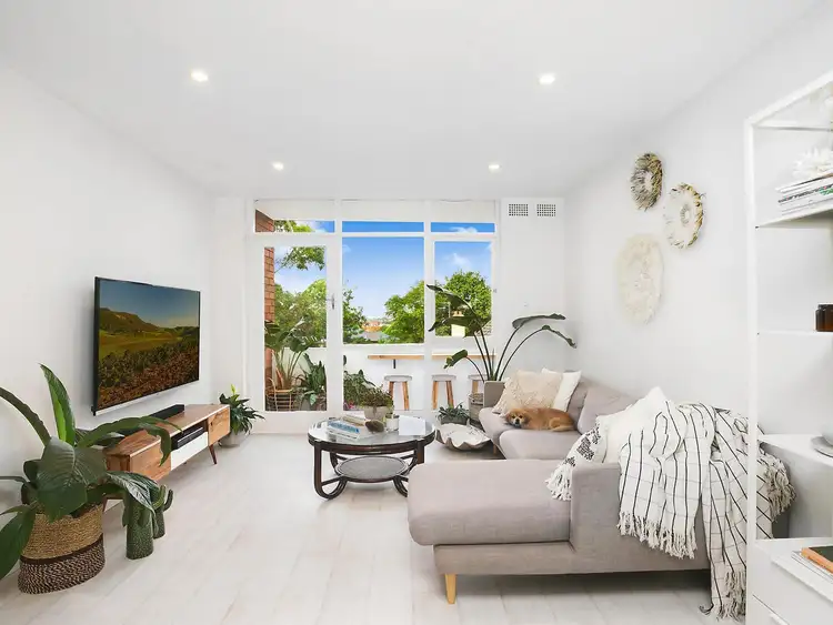 Second view of Homely apartment listing, 7/4 Greenwich Road, Greenwich NSW 2065