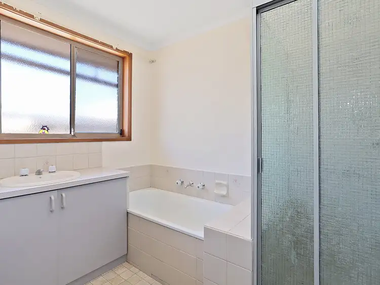 Sixth view of Homely unit listing, 2/14 Oxford Street, Whittington VIC 3219